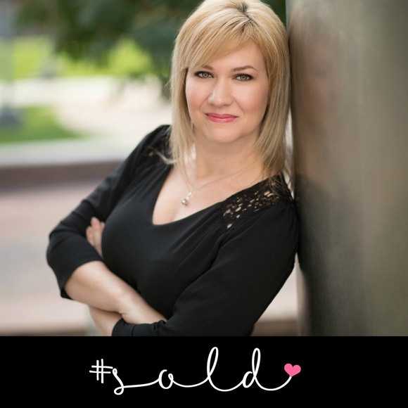 Meet your posher - Picture 4 of 6